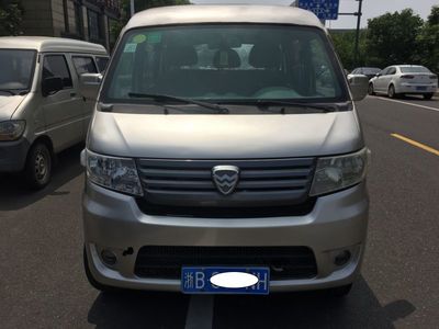 哈飞骏意7座高配银色二手车市场论坛交易指南